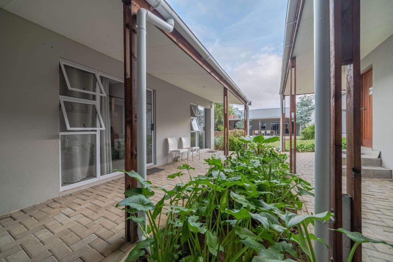 Azaria Guesthouse Swellendam Ngoại thất bức ảnh